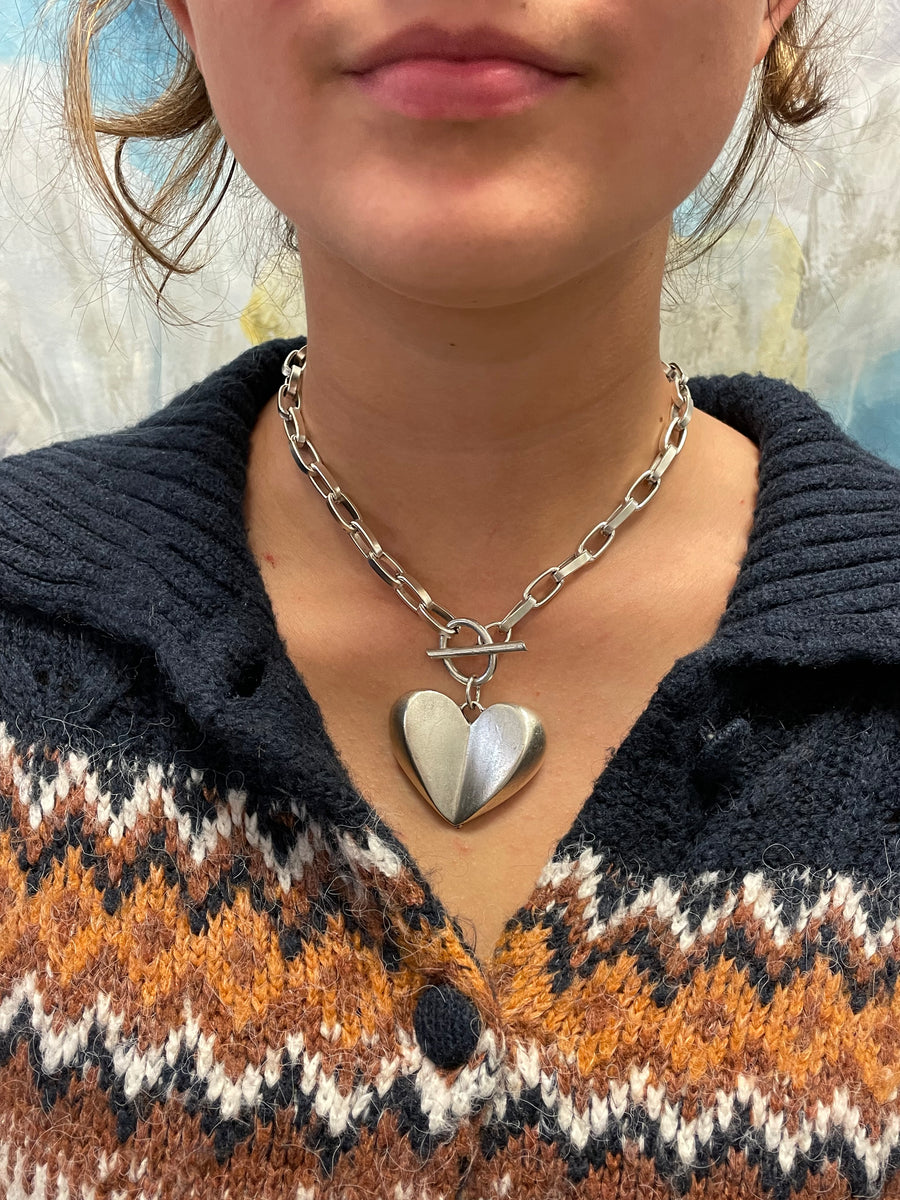 Yochi Geofie Vintage Heart Pendant Necklace – DazzleUSA