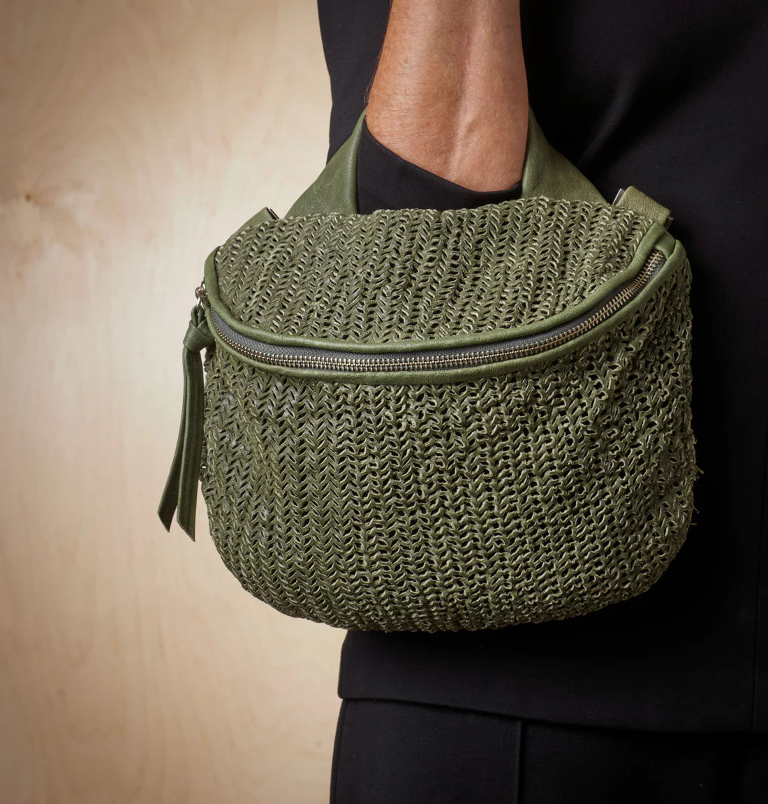 Daniella Lehavi Mia Crossbody Handbag in Riffle Green – DazzleUSA