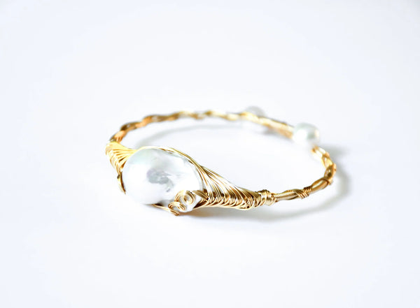 Sea Lily Gold Wire Keshi Pearl Bangle Bracelet