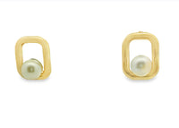 Elizabeth and Rose Pearl and 18K Gold Filled Box Earring