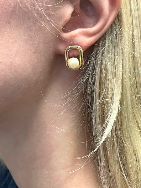 Elizabeth and Rose Pearl and 18K Gold Filled Box Earring