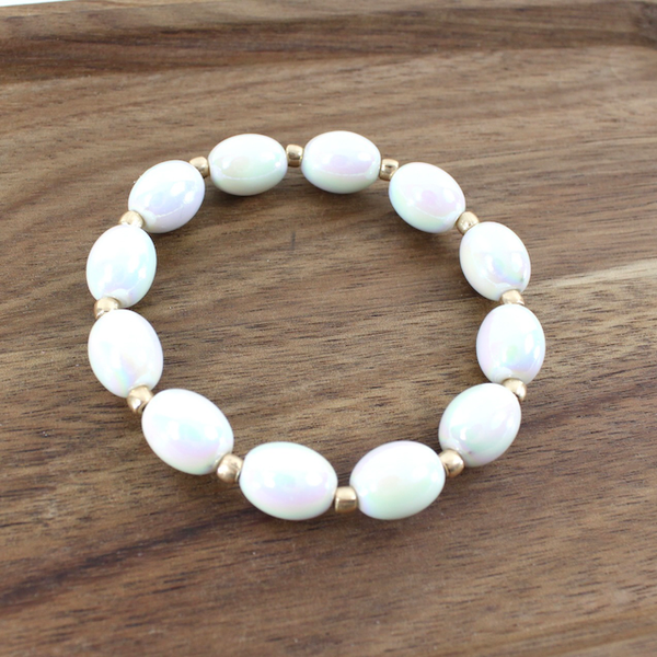 Persuasion Iridescent White and Gold Bead Stretch Bracelet