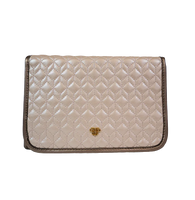 PurseN Getaway Toiletry Case in White Gold Quilted